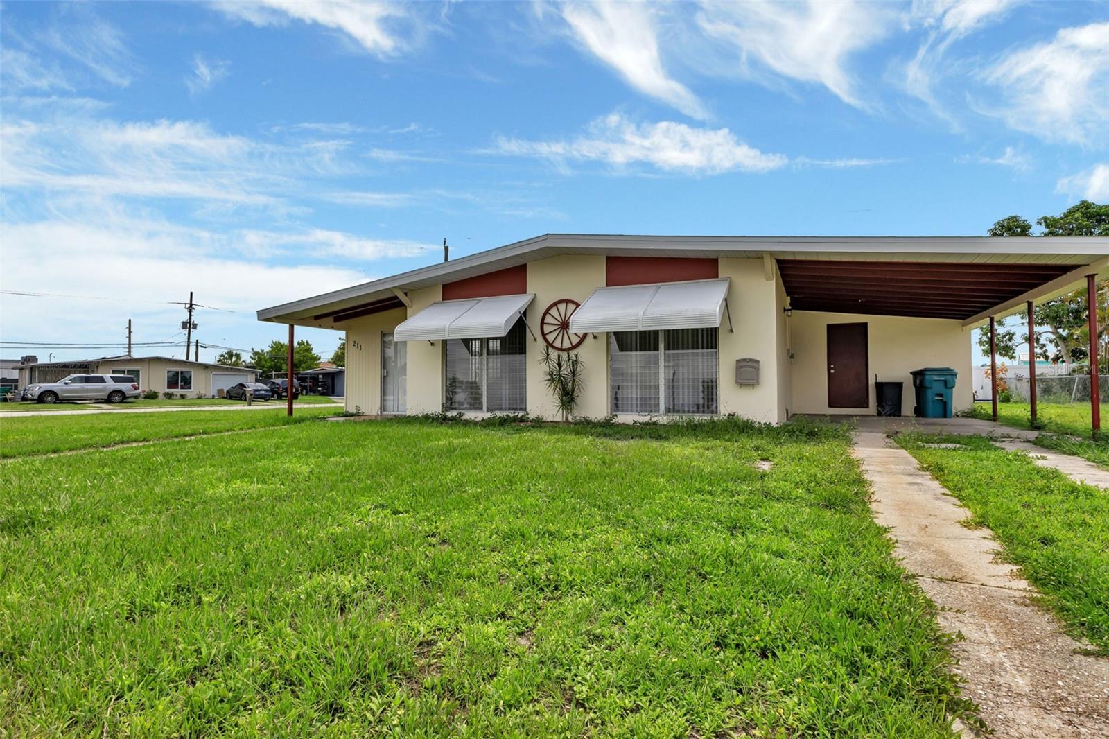 211 DALTON BLVD, PORT CHARLOTTE, FL, 33952