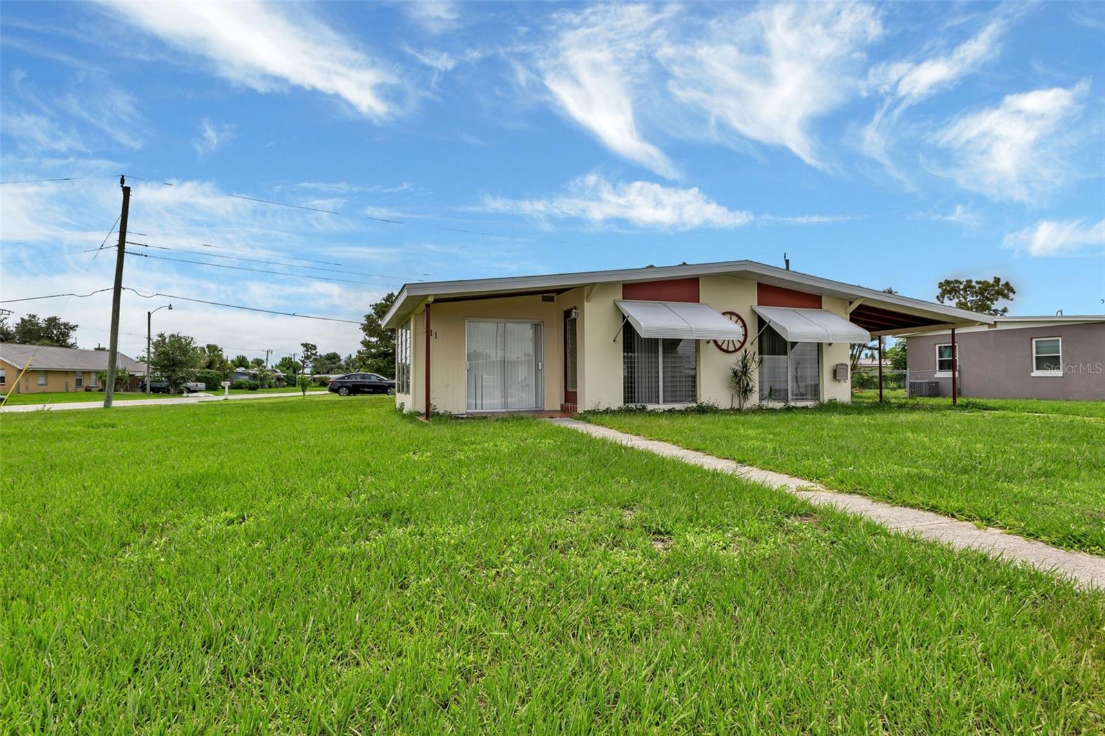 211 DALTON BLVD, PORT CHARLOTTE, FL, 33952