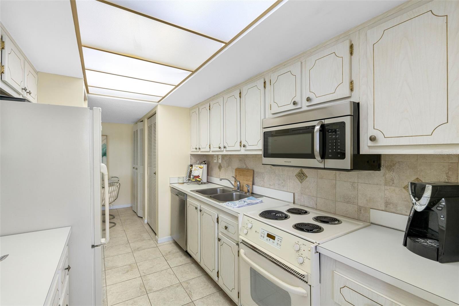 660 ISLAND WAY #401, CLEARWATER, FL, 33767