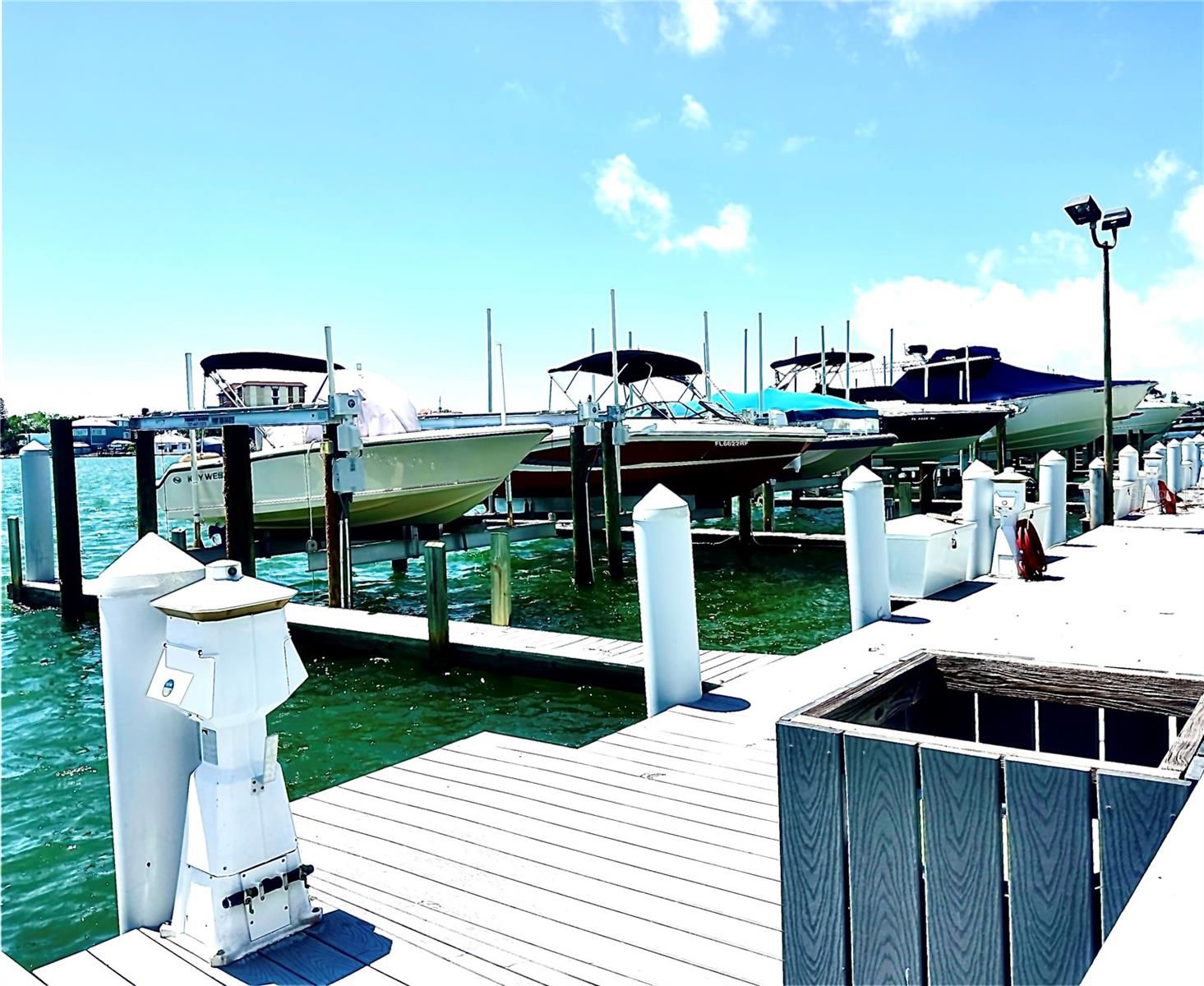 660 ISLAND WAY #401, CLEARWATER, FL, 33767
