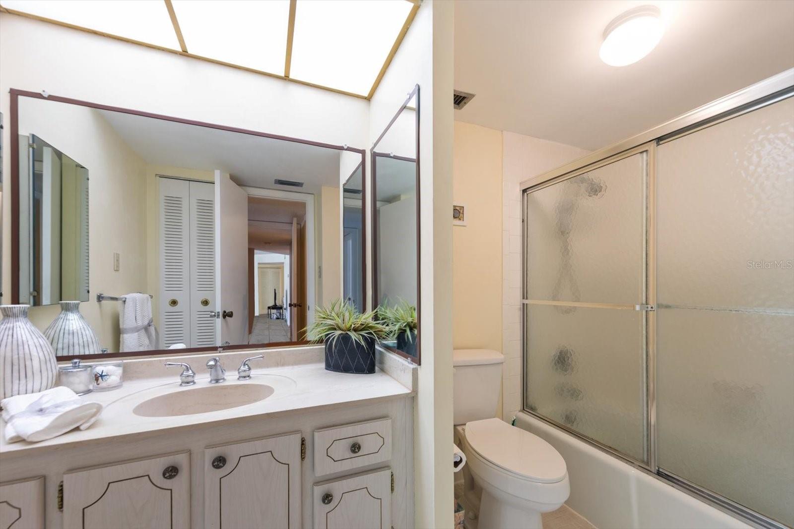 660 ISLAND WAY #401, CLEARWATER, FL, 33767