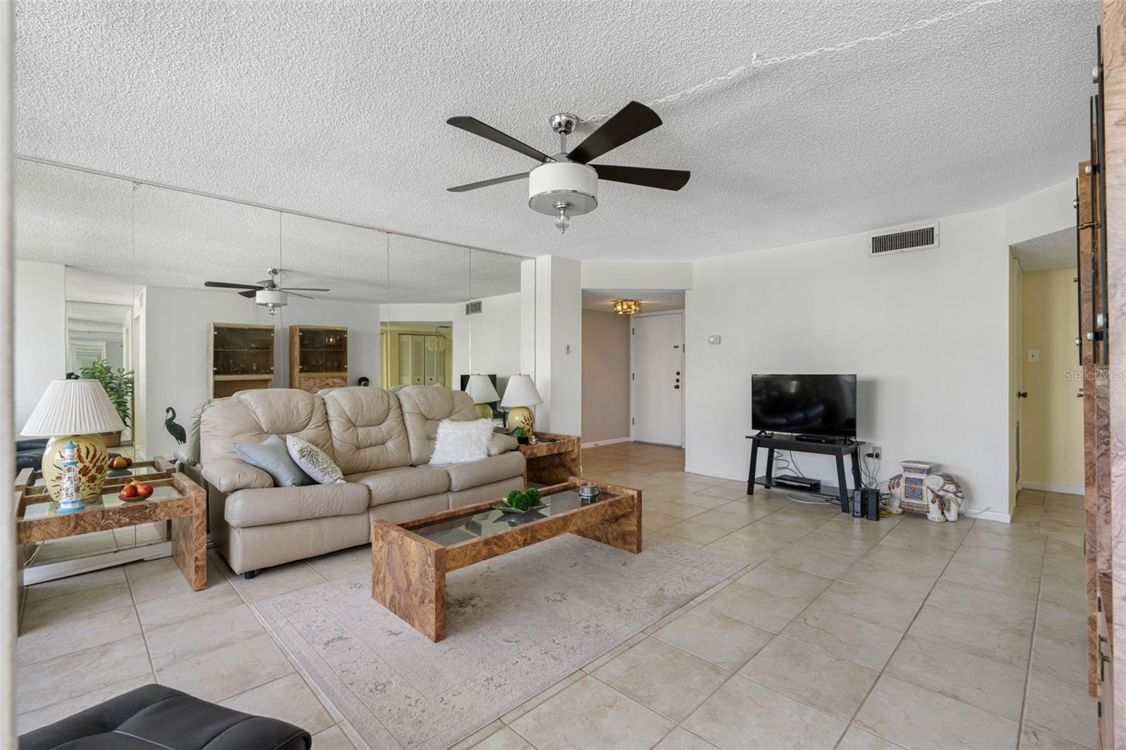 660 ISLAND WAY #401, CLEARWATER, FL, 33767