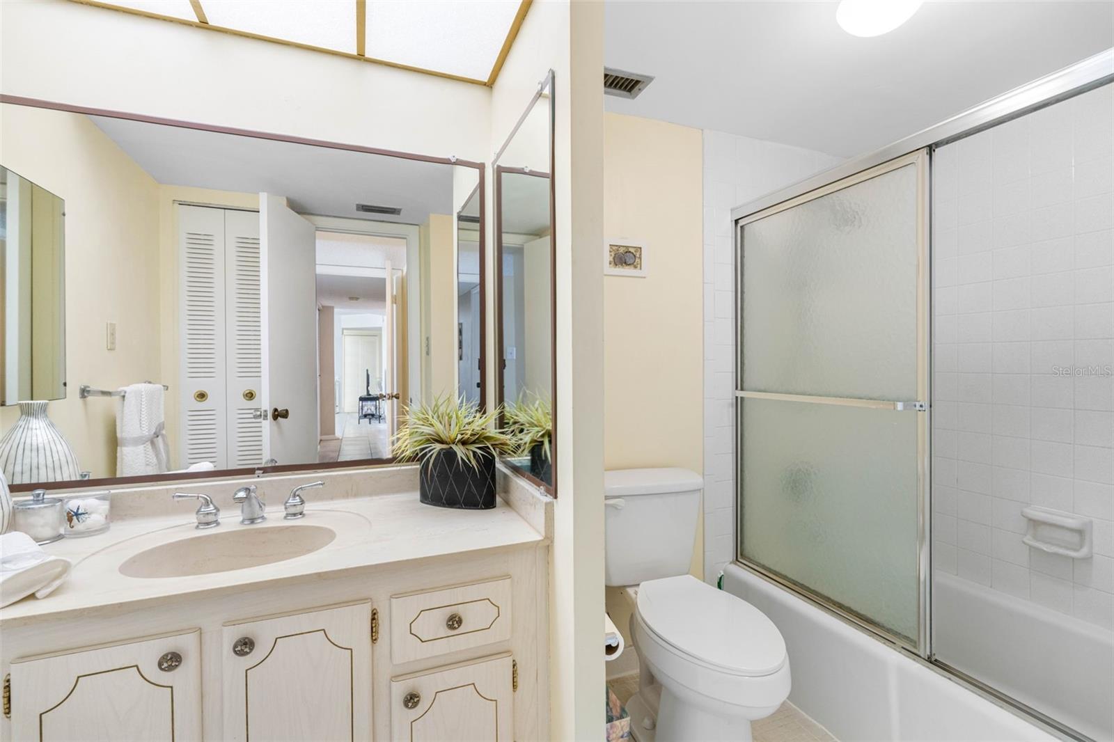 660 ISLAND WAY #401, CLEARWATER, FL, 33767