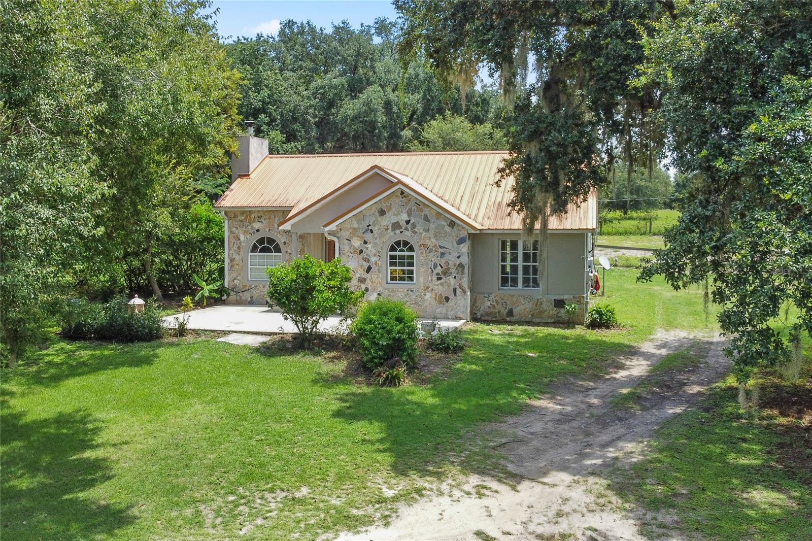 15015 S HIGHWAY 25, WEIRSDALE, FL, 32195