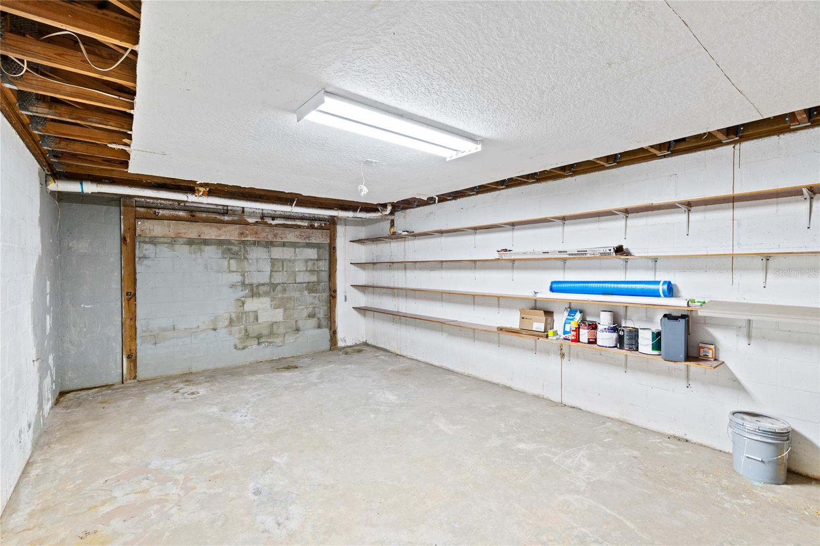 15015 S HIGHWAY 25, WEIRSDALE, FL, 32195