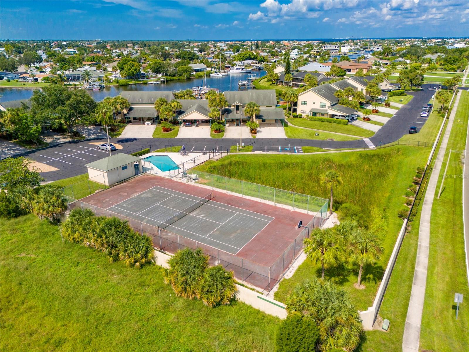 636 YARDARM DR #636, APOLLO BEACH, FL, 33572
