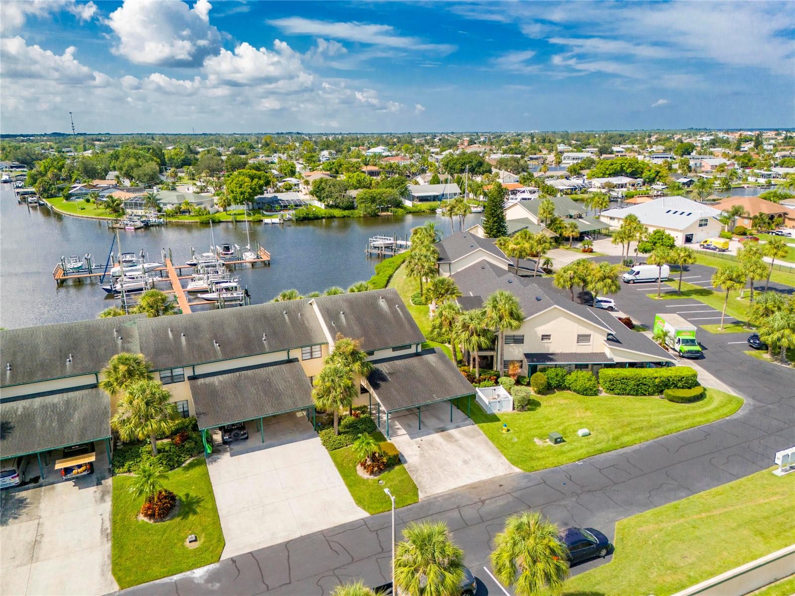 636 YARDARM DR #636, APOLLO BEACH, FL, 33572