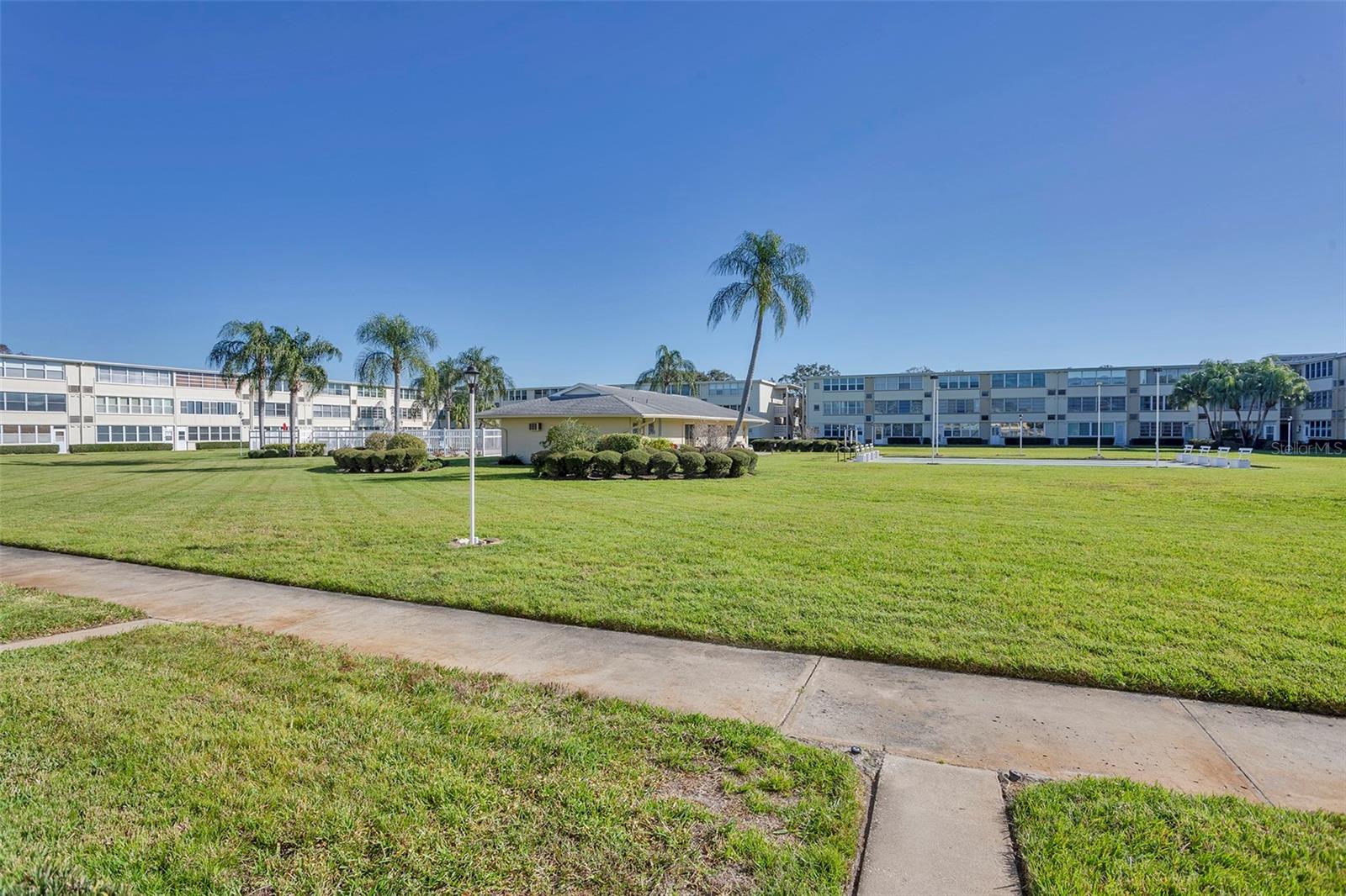 1051 79TH AVE N #103, ST PETERSBURG, FL, 33702