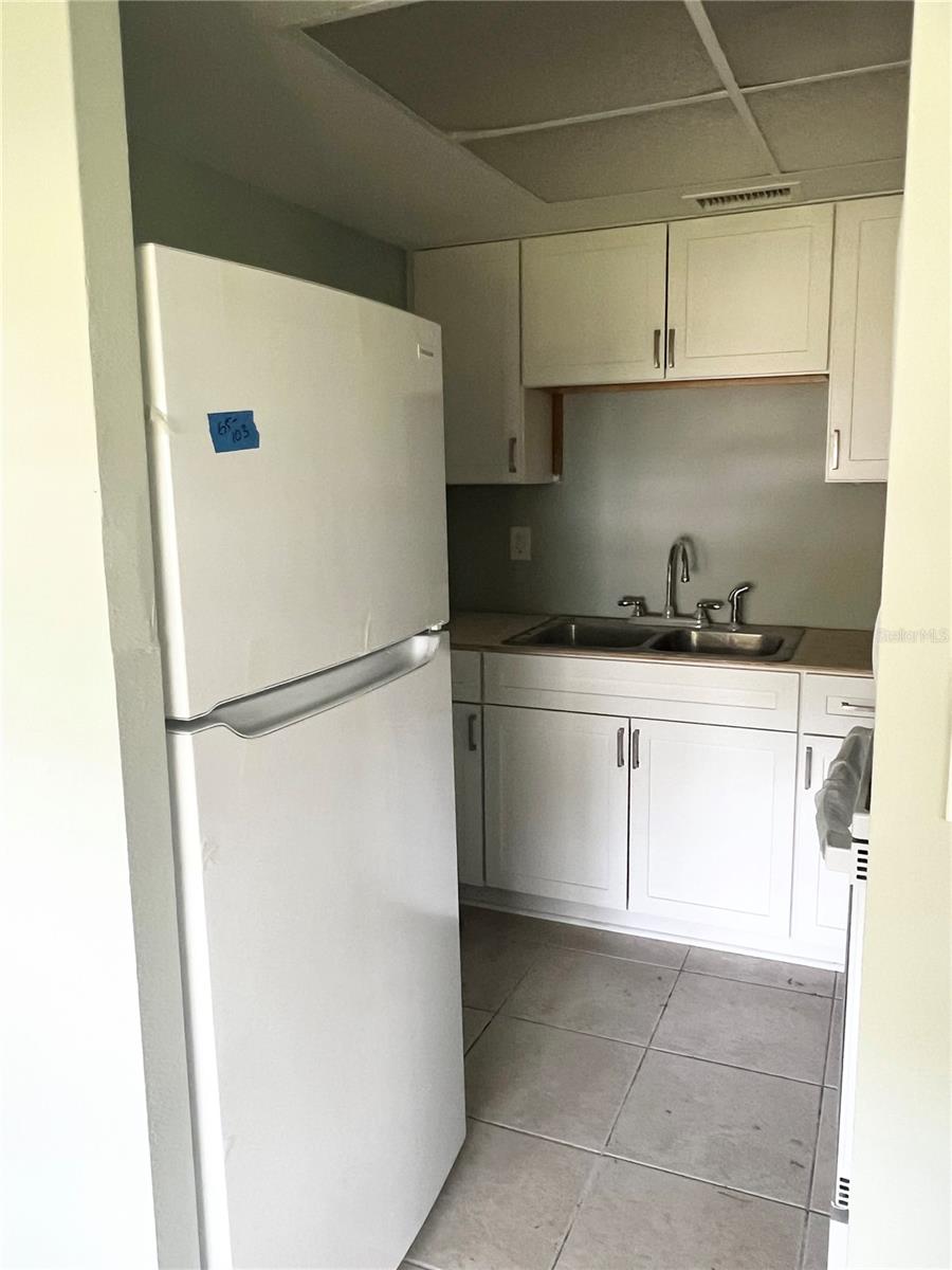 1051 79TH AVE N #103, ST PETERSBURG, FL, 33702