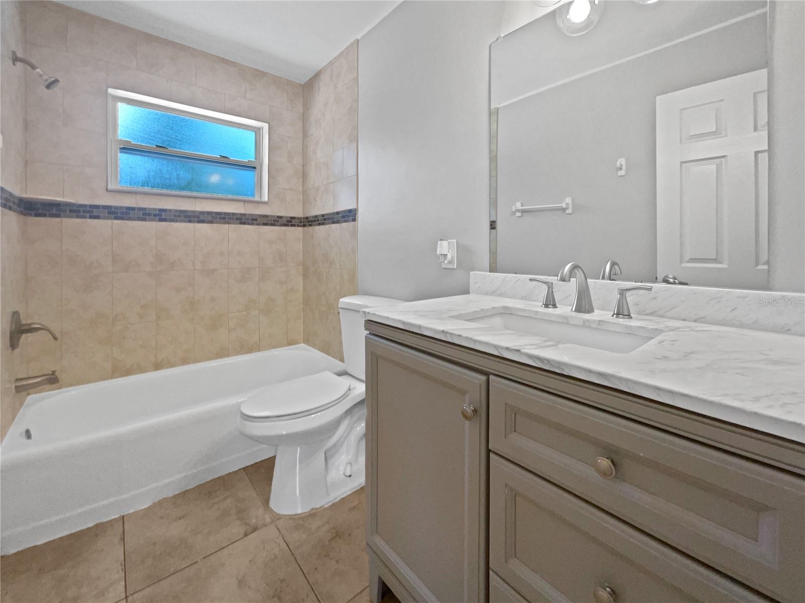 4185 BARRACUDA DR SE, ST PETERSBURG, FL, 33705