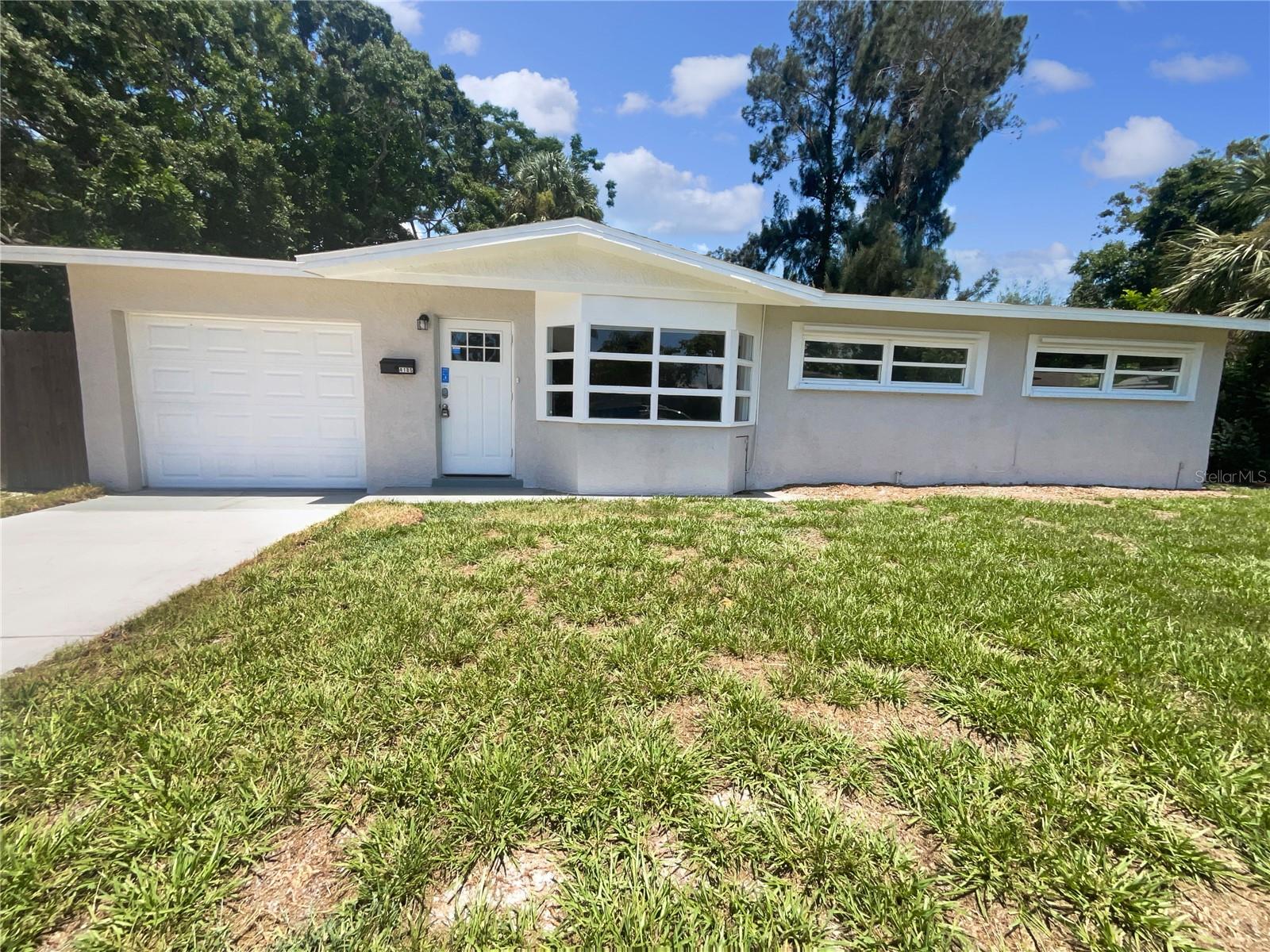 4185 BARRACUDA DR SE, ST PETERSBURG, FL, 33705