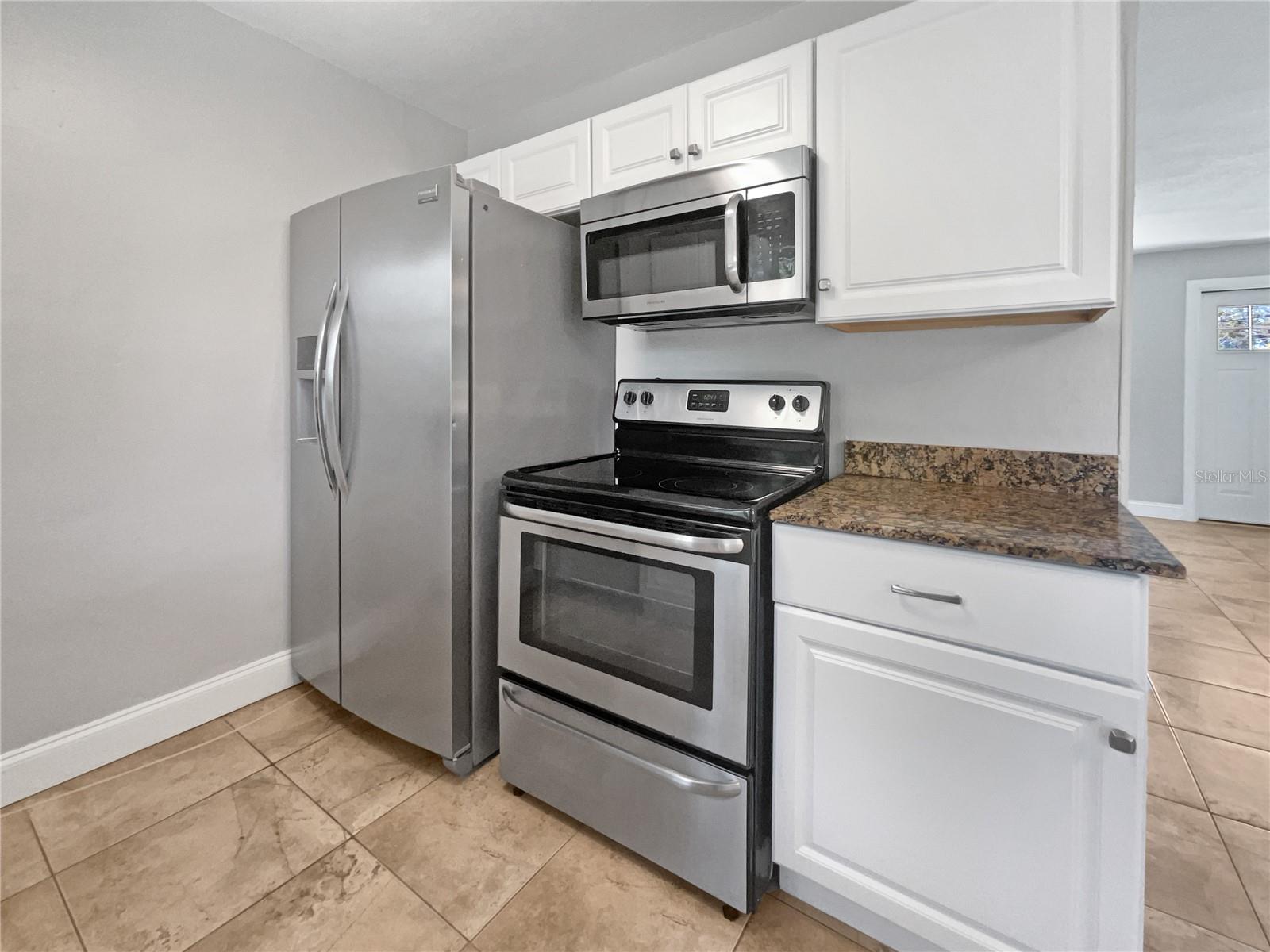 4185 BARRACUDA DR SE, ST PETERSBURG, FL, 33705