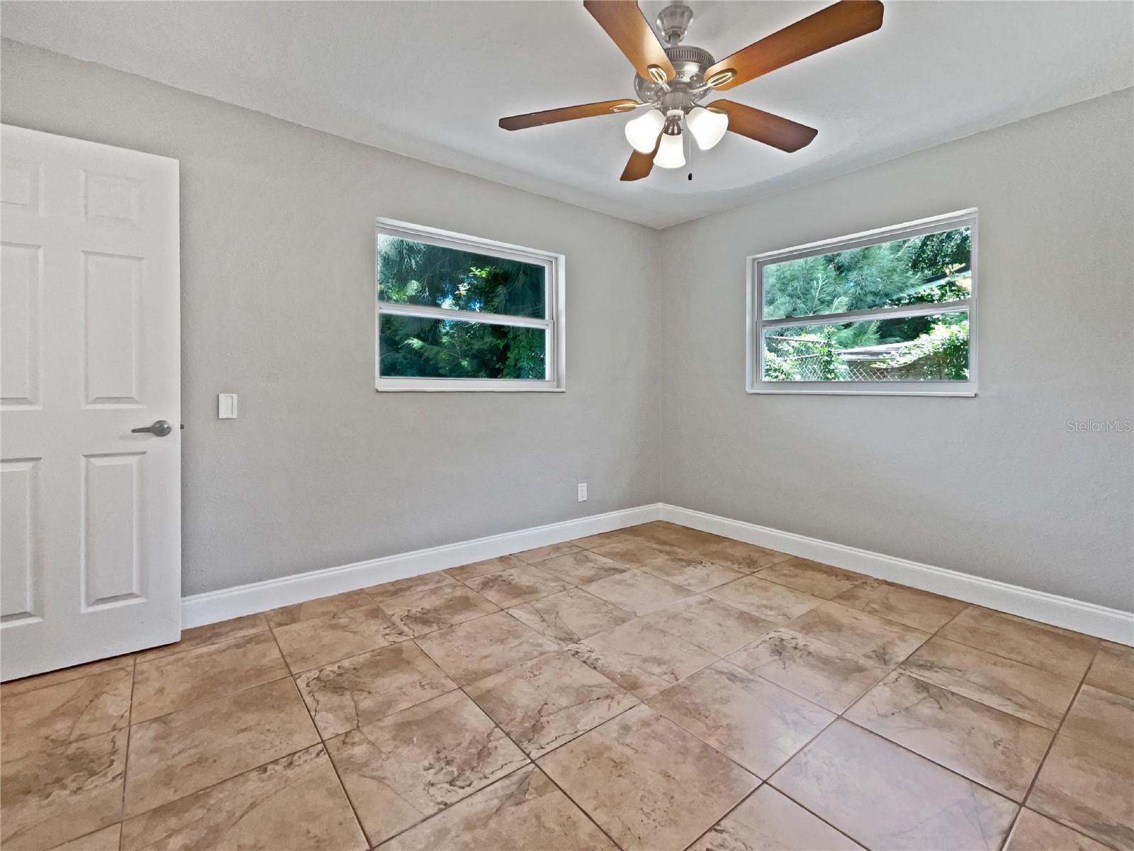 4185 BARRACUDA DR SE, ST PETERSBURG, FL, 33705