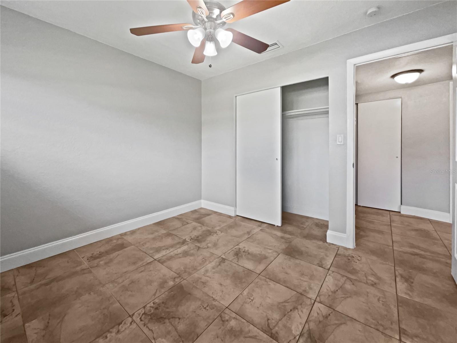 4185 BARRACUDA DR SE, ST PETERSBURG, FL, 33705