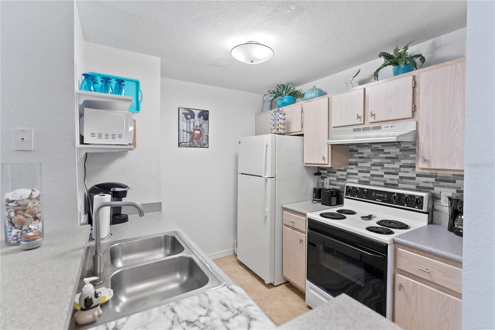 8809 MANOR LOOP #102, LAKEWOOD RANCH, FL, 34202