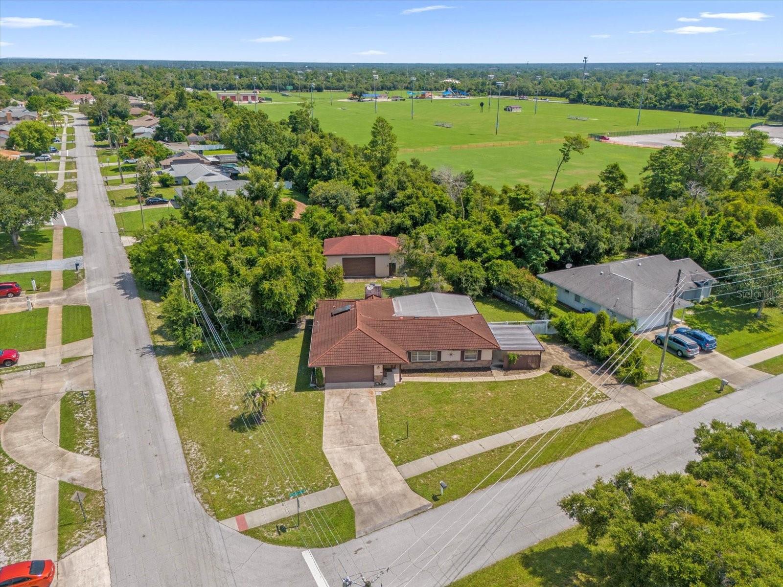 1220 SECTION LINE TRL, DELTONA, FL, 32725