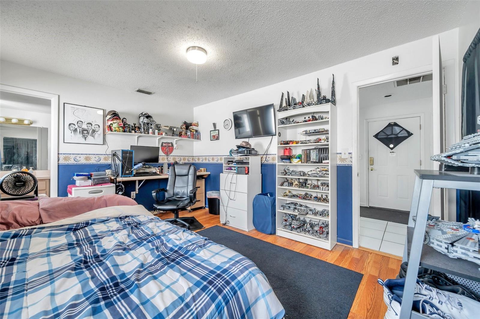 9156 85TH AVE, SEMINOLE, FL, 33777
