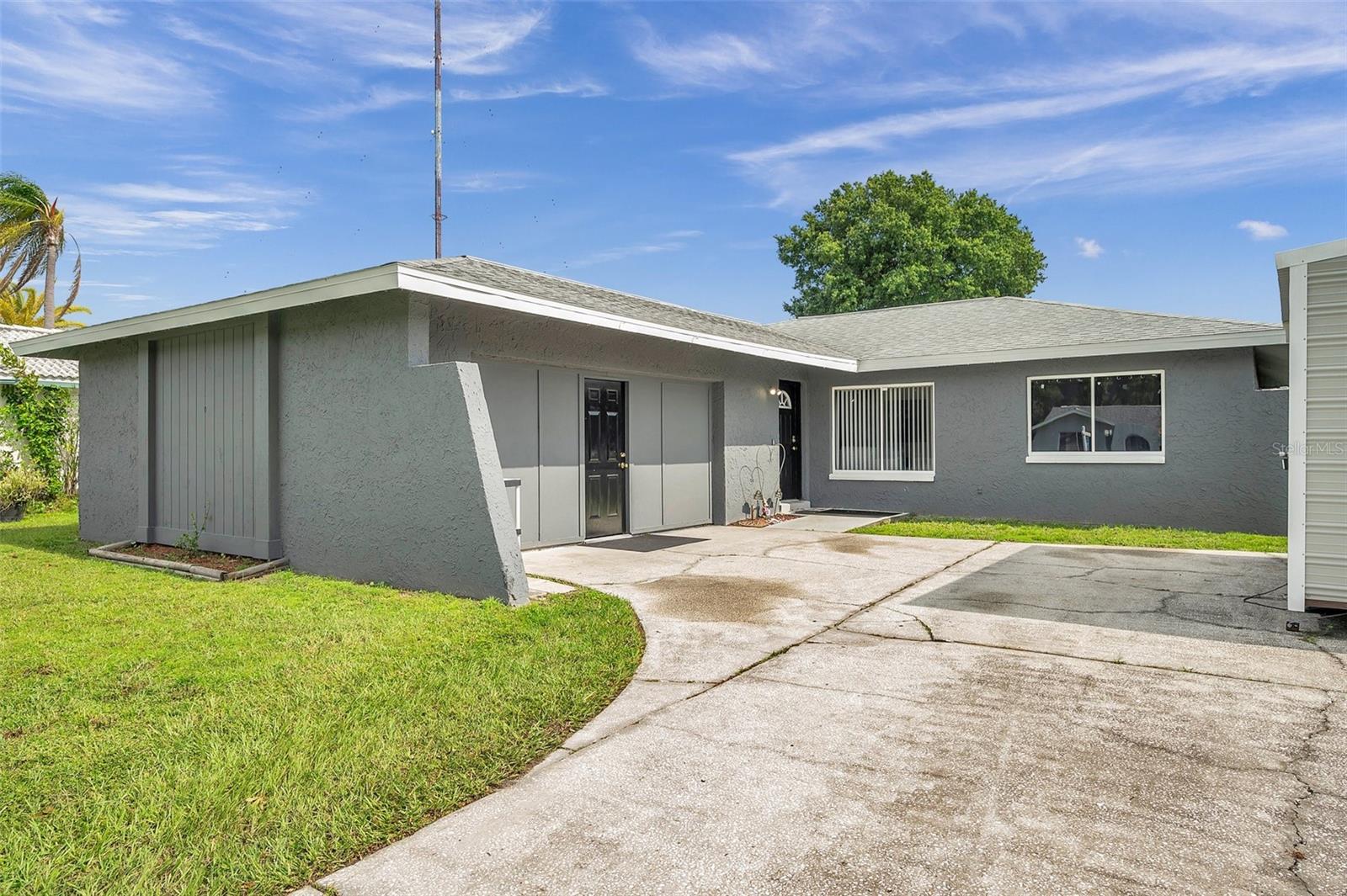 9156 85TH AVE, SEMINOLE, FL, 33777