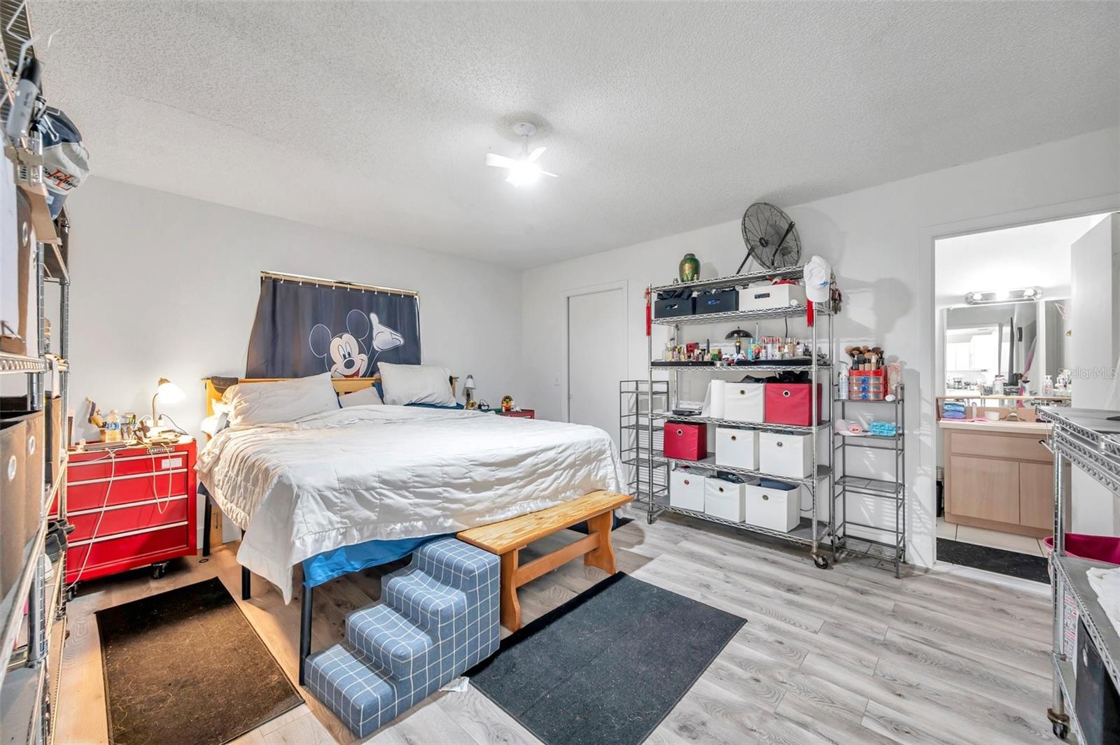 9156 85TH AVE, SEMINOLE, FL, 33777