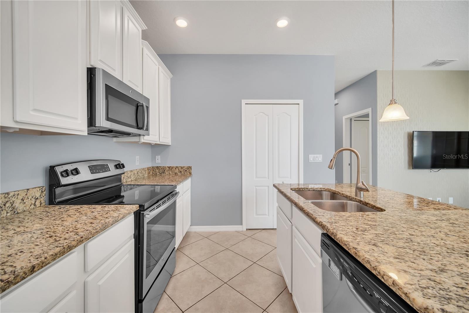 7642 FAIRGROVE AVE, WINDERMERE, FL, 34786