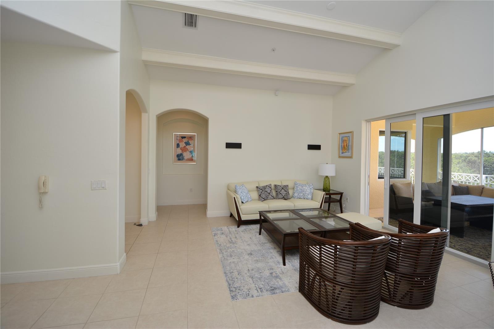 25 CASA BELLA CIR #303, PALM COAST, FL, 32137