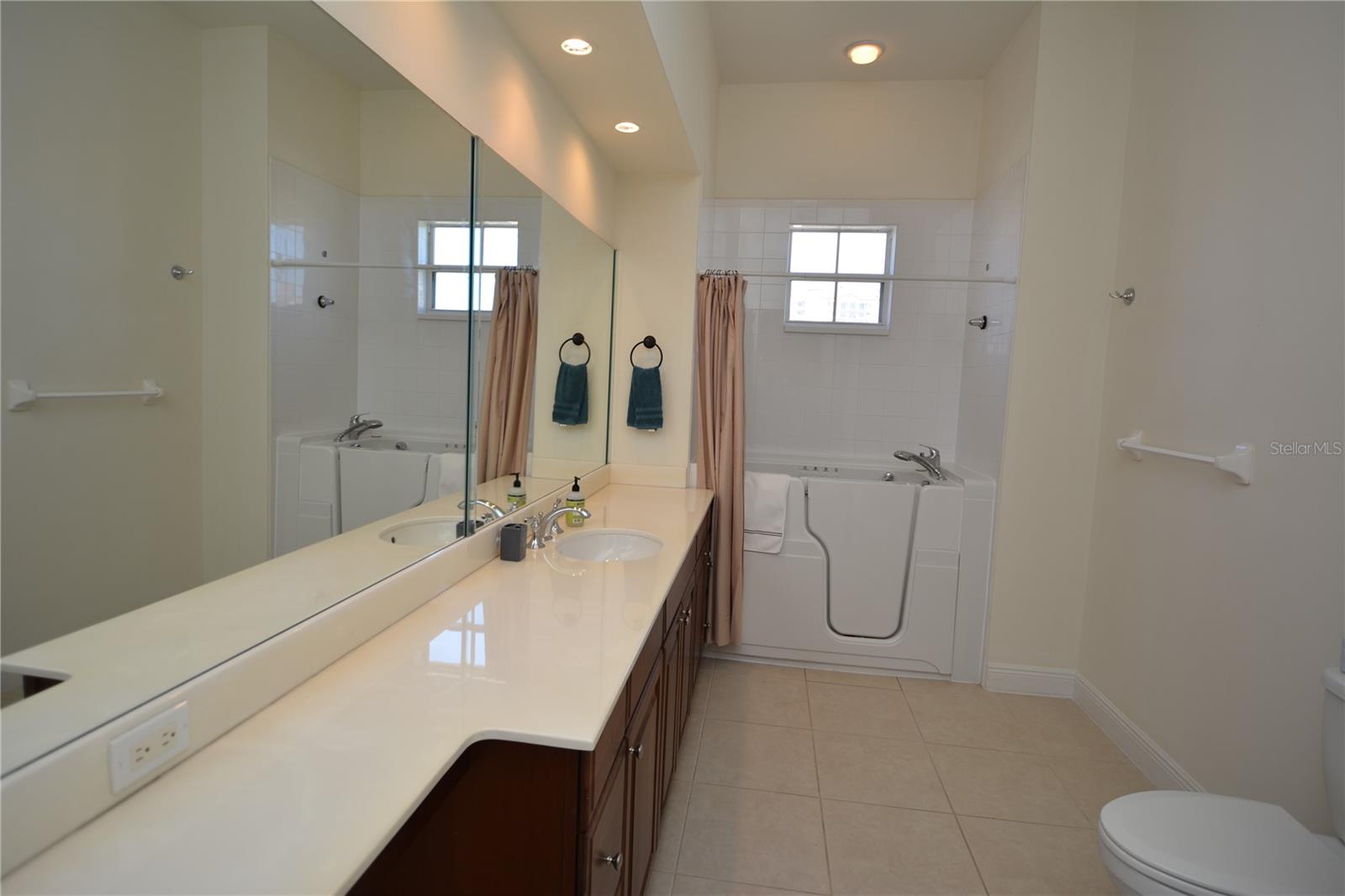 25 CASA BELLA CIR #303, PALM COAST, FL, 32137