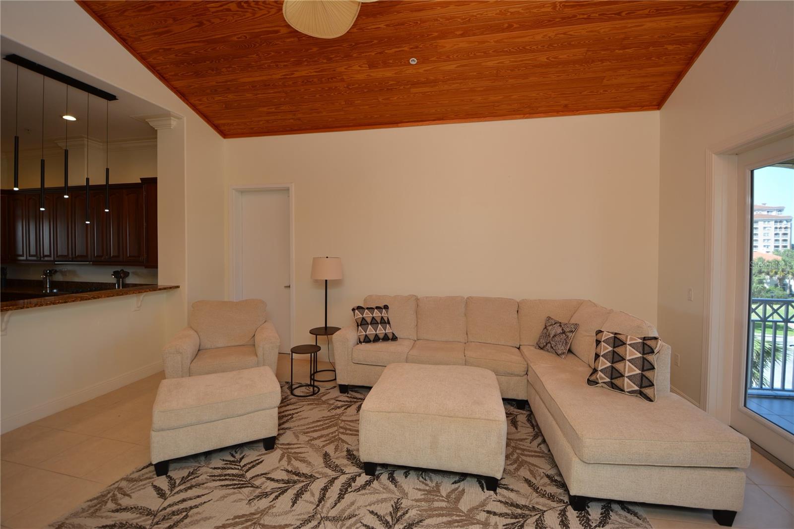 25 CASA BELLA CIR #303, PALM COAST, FL, 32137