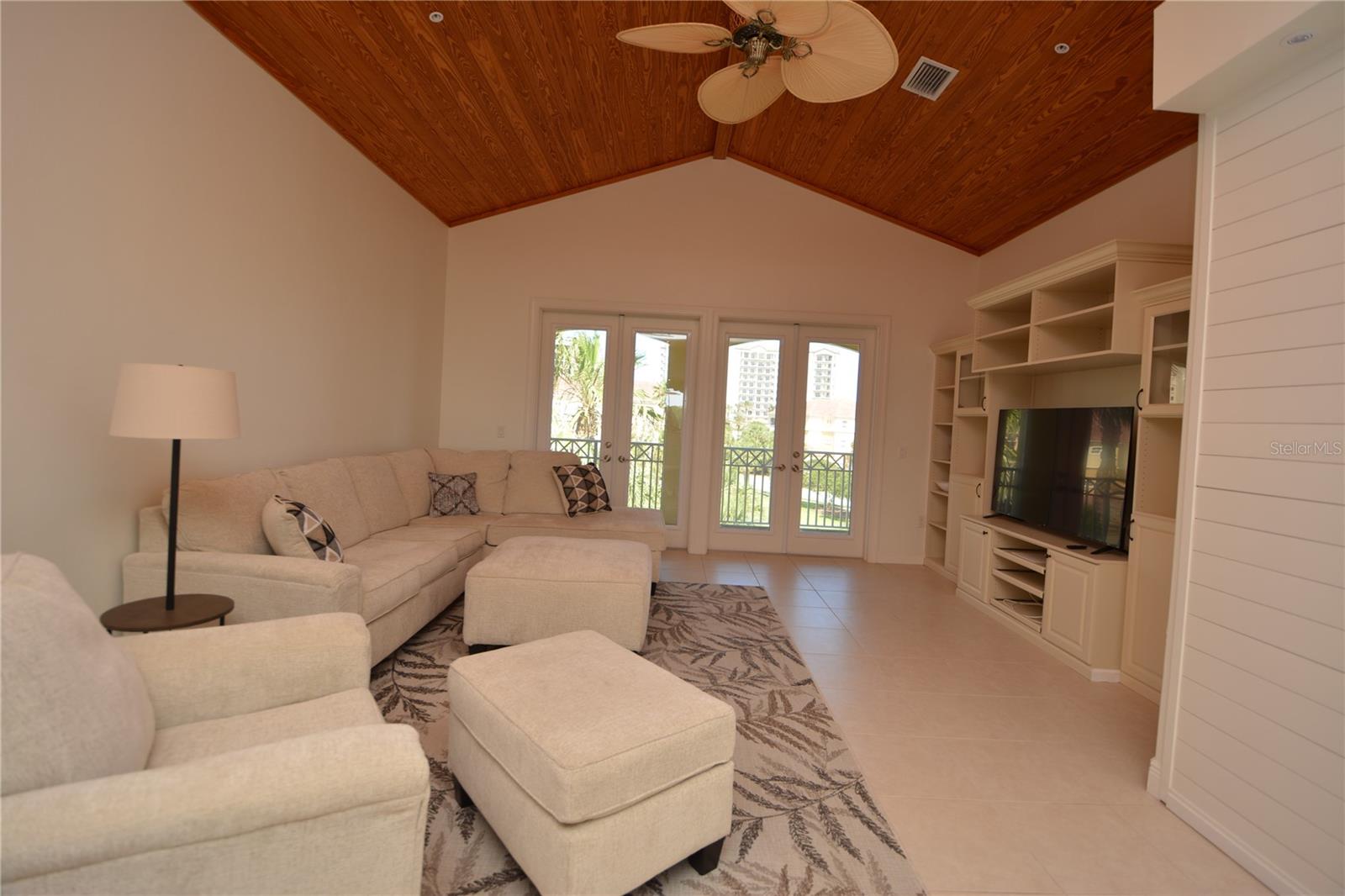 25 CASA BELLA CIR #303, PALM COAST, FL, 32137