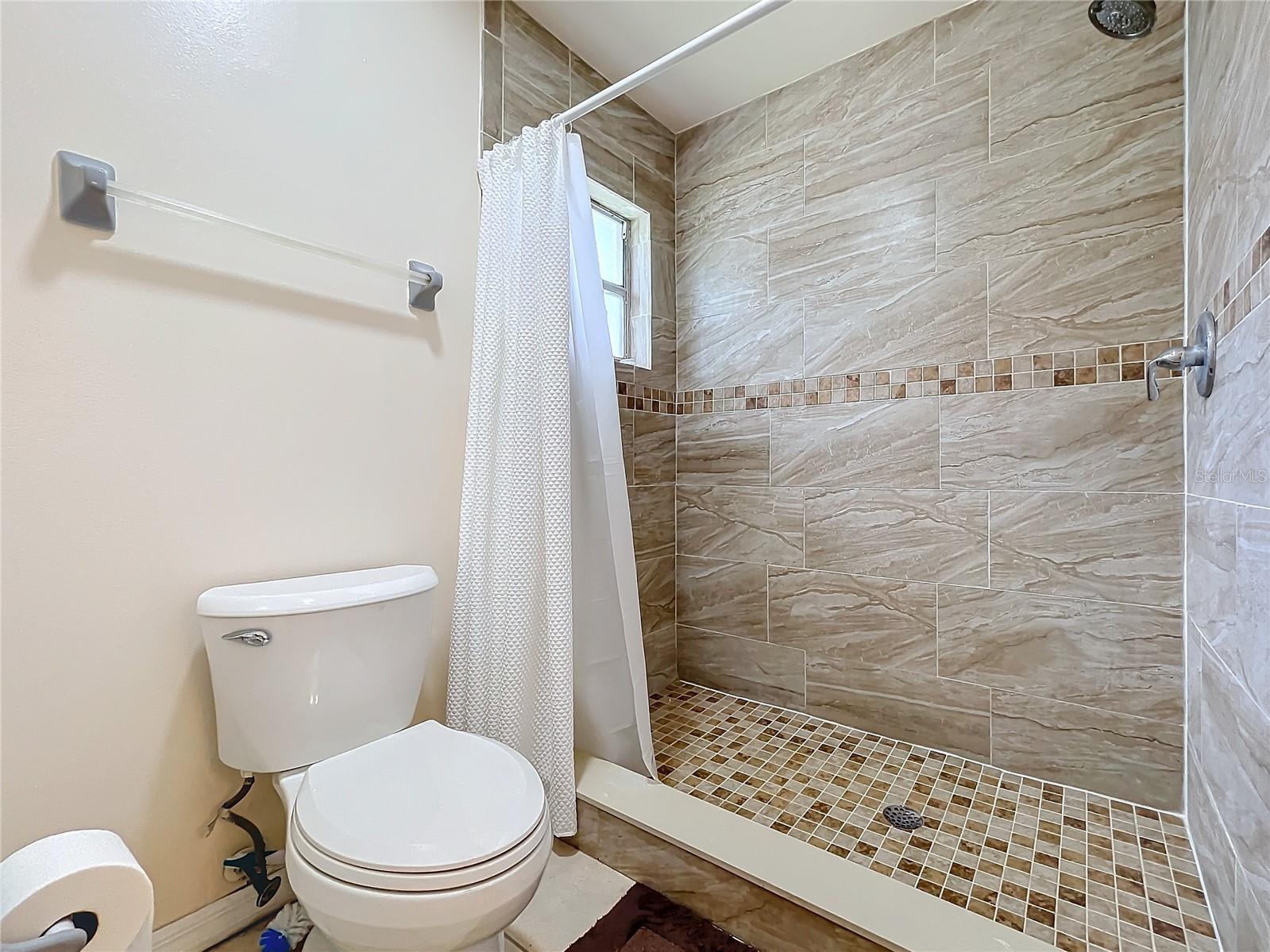 2760 WHISPER LAKES CLUB CIR, ORLANDO, FL, 32837
