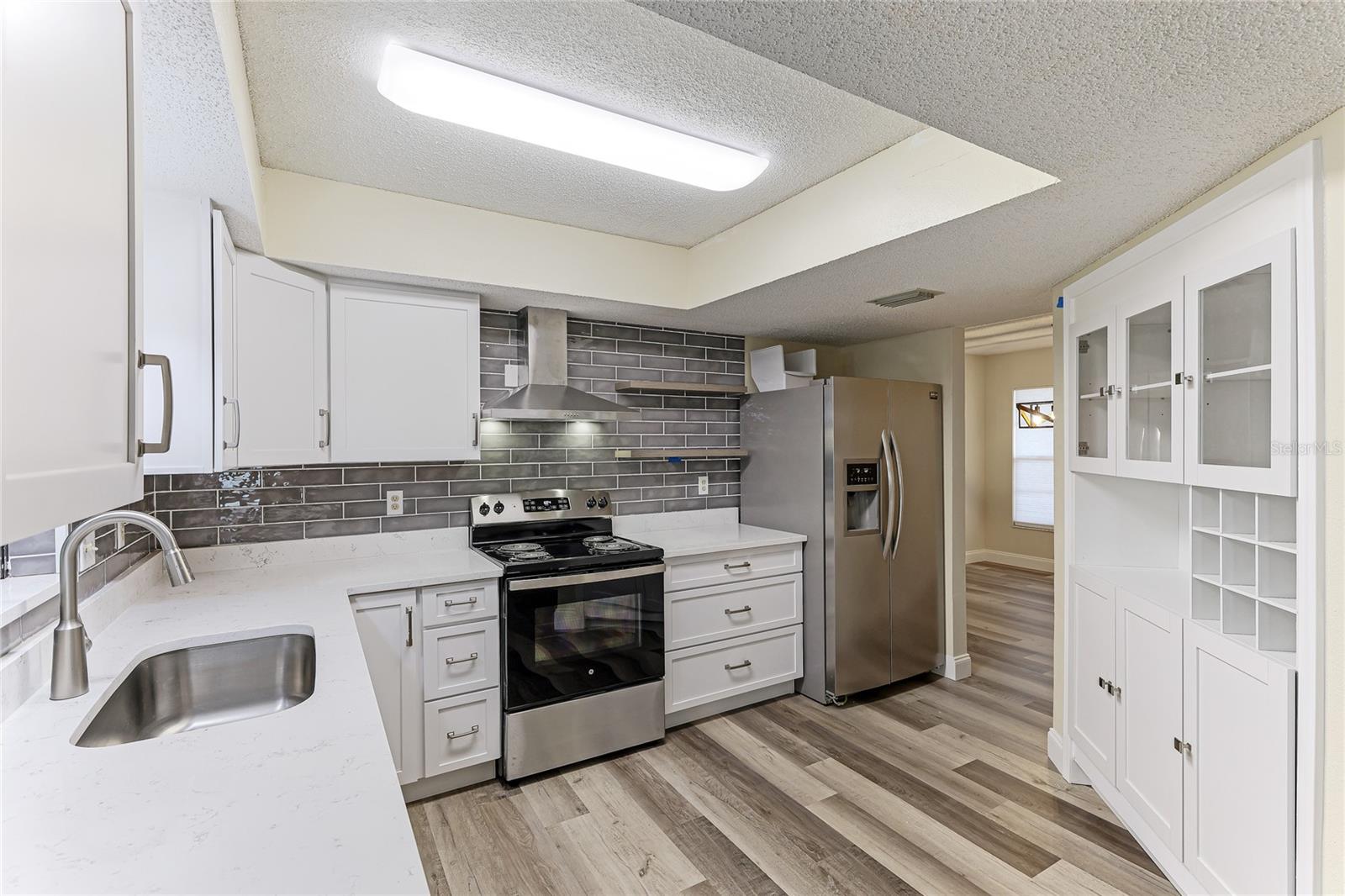 1535 BAY HILL CIR, SARASOTA, FL, 34232