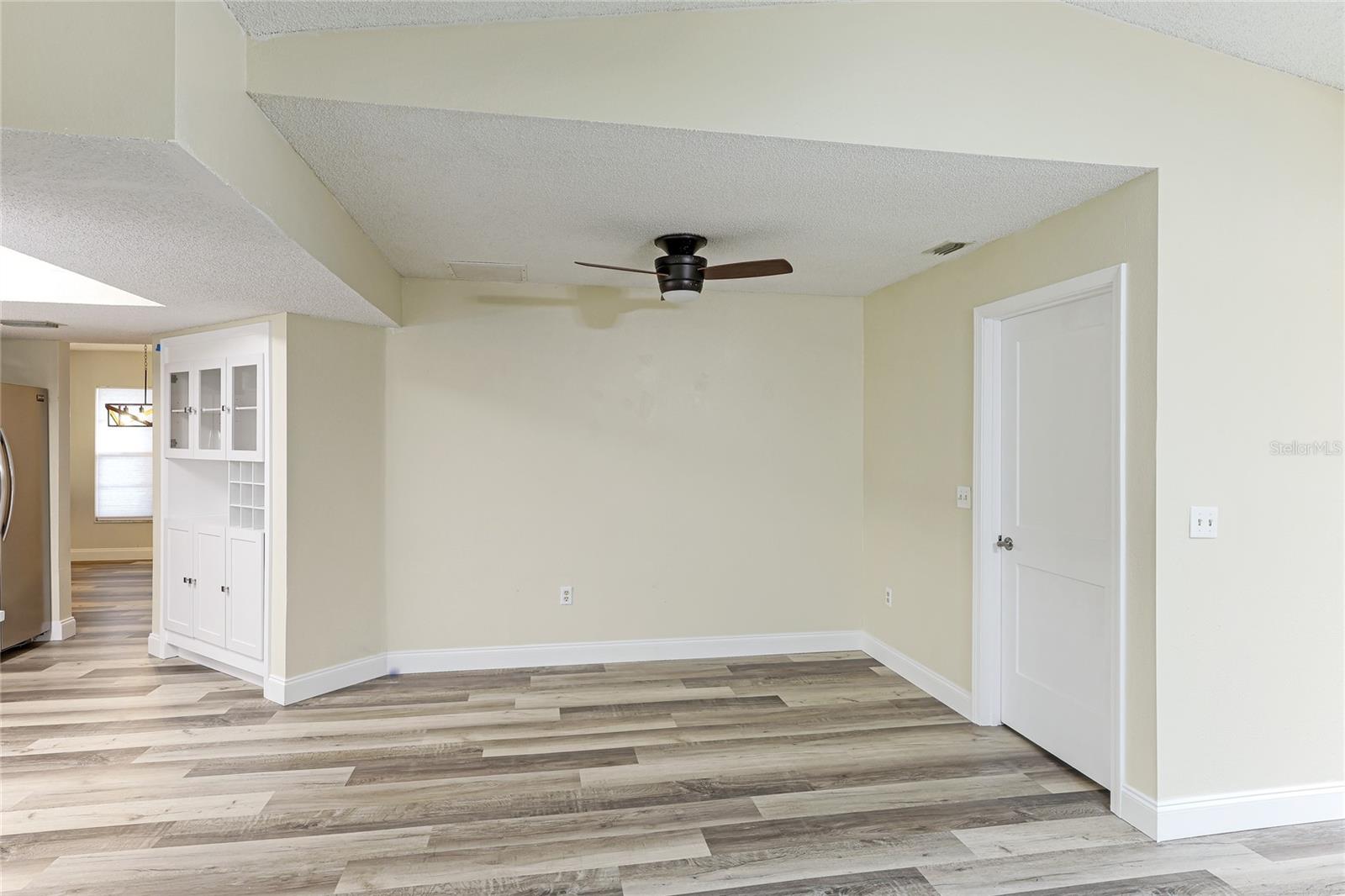 1535 BAY HILL CIR, SARASOTA, FL, 34232