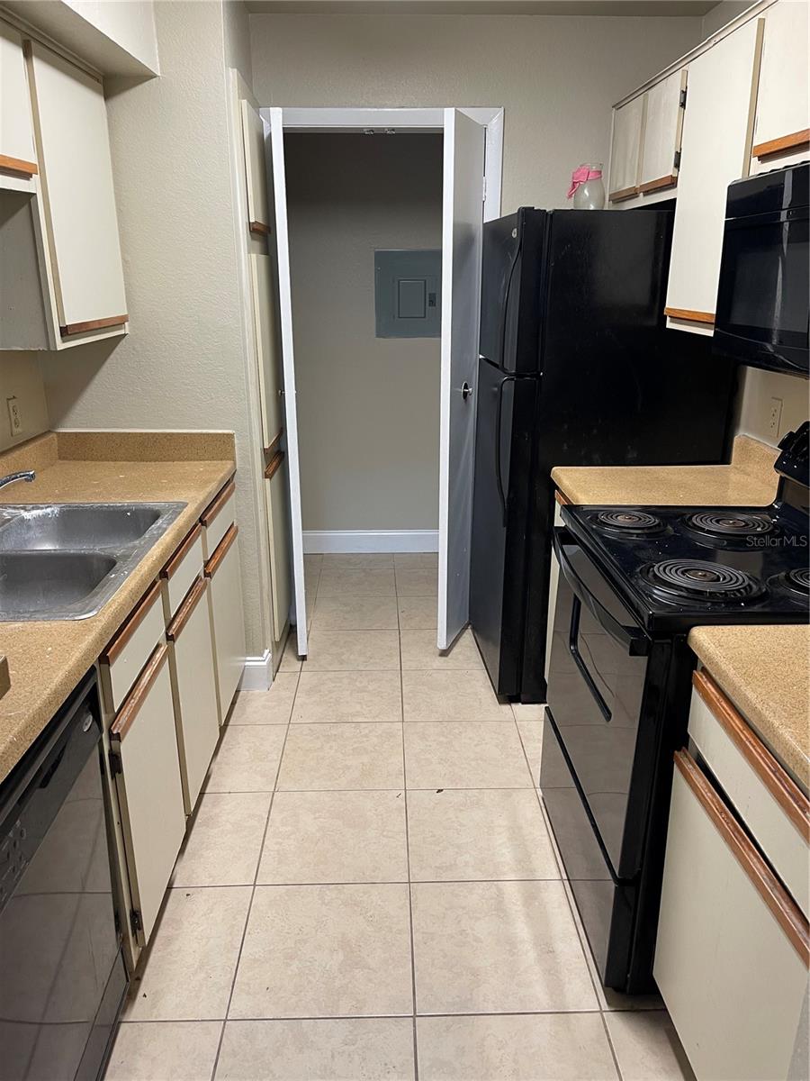 5545 DEVONBRIAR WAY #106, ORLANDO, FL, 32822