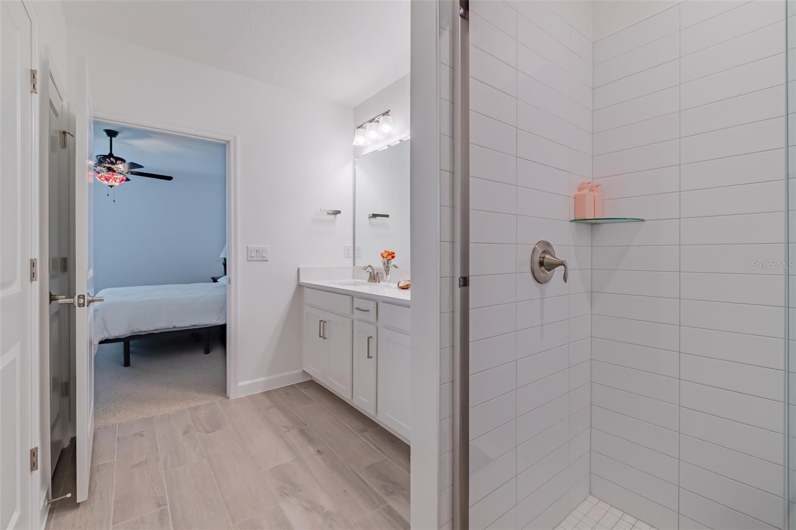 17231 HOLLY WELL AVE, WIMAUMA, FL, 33598