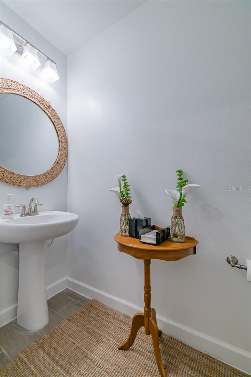 17231 HOLLY WELL AVE, WIMAUMA, FL, 33598
