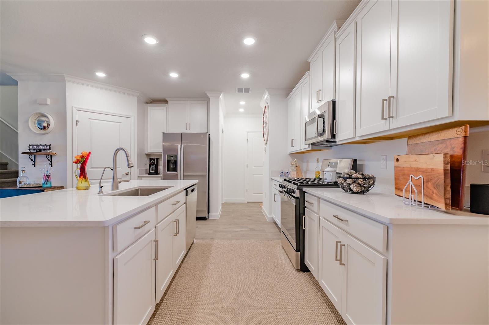 17231 HOLLY WELL AVE, WIMAUMA, FL, 33598