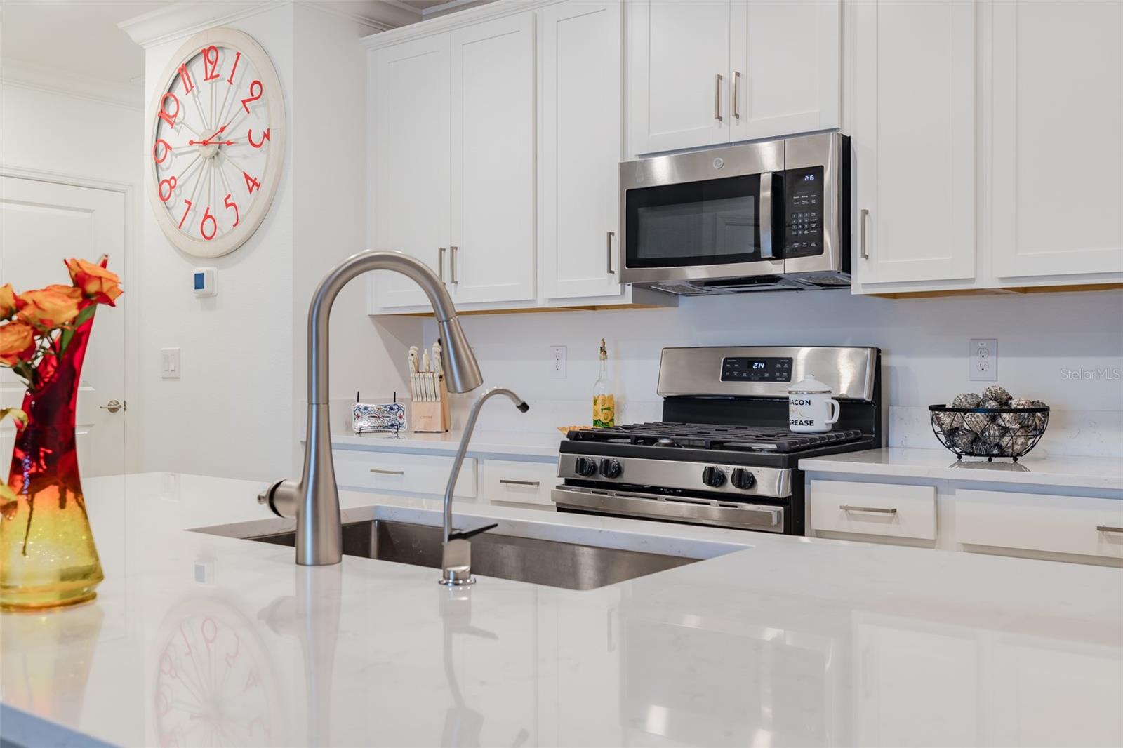 17231 HOLLY WELL AVE, WIMAUMA, FL, 33598