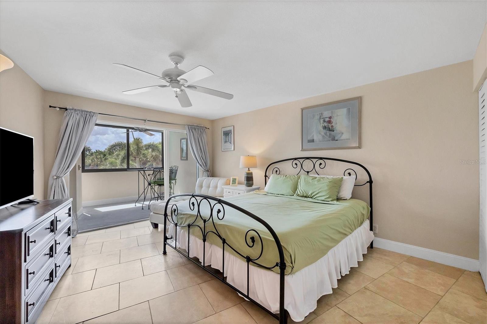 5855 MIDNIGHT PASS RD #201, SARASOTA, FL, 34242