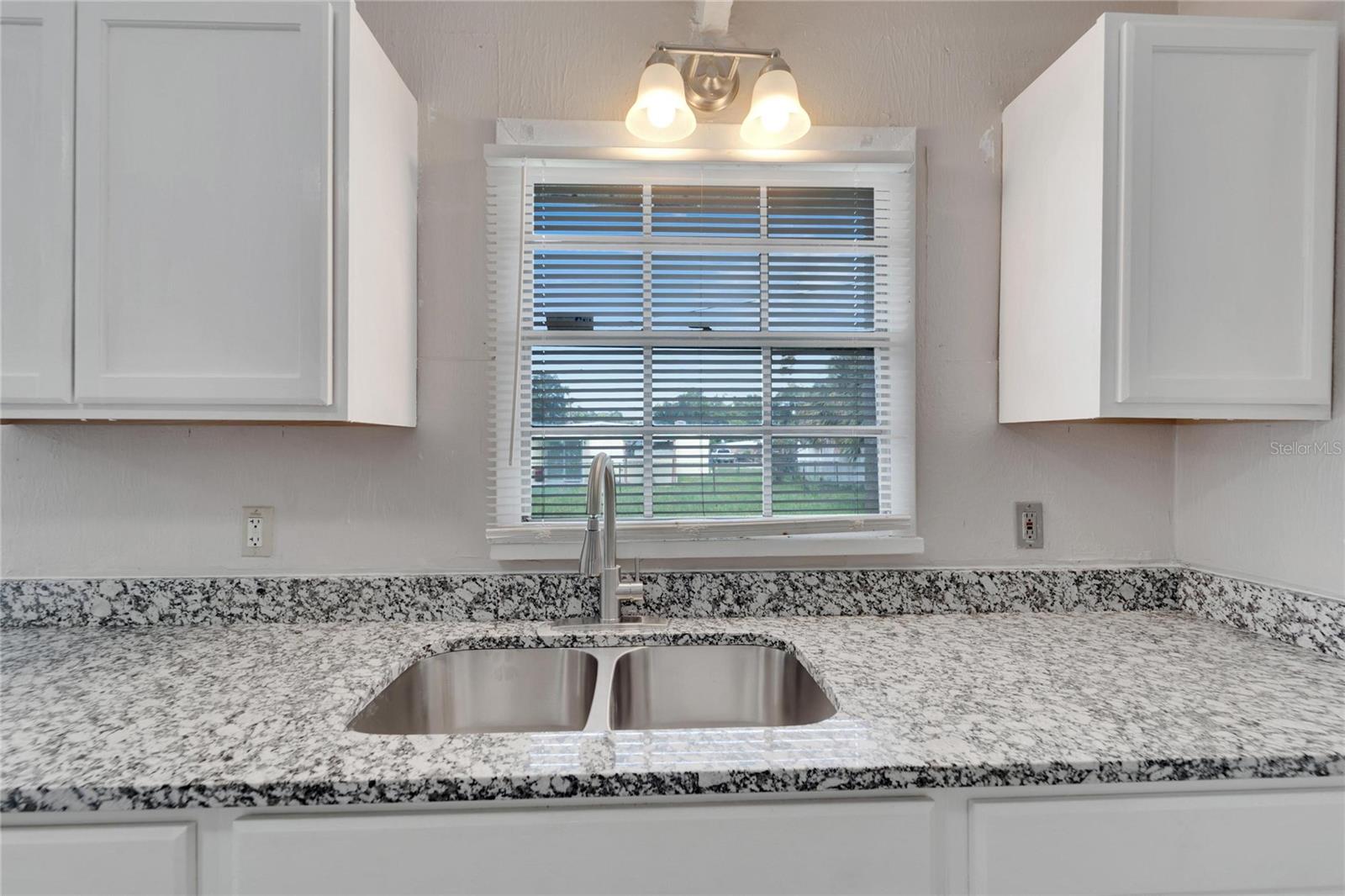 1317 WARRINGTON WAY, TAMPA, FL, 33619