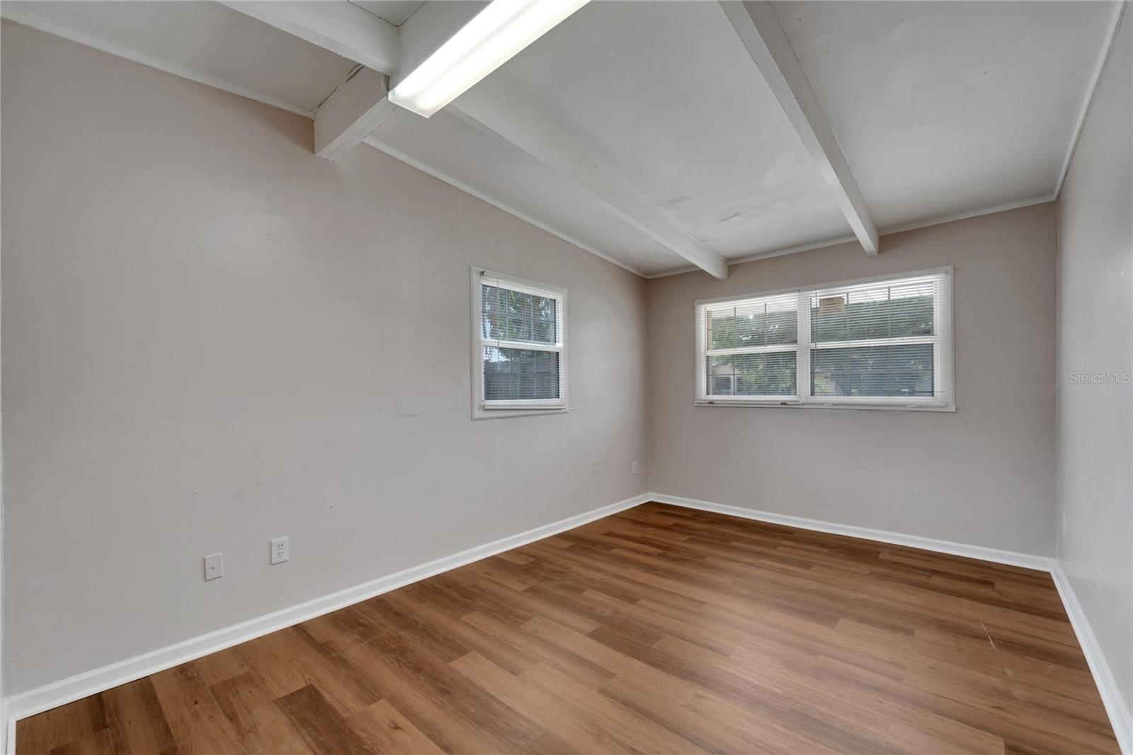 1317 WARRINGTON WAY, TAMPA, FL, 33619