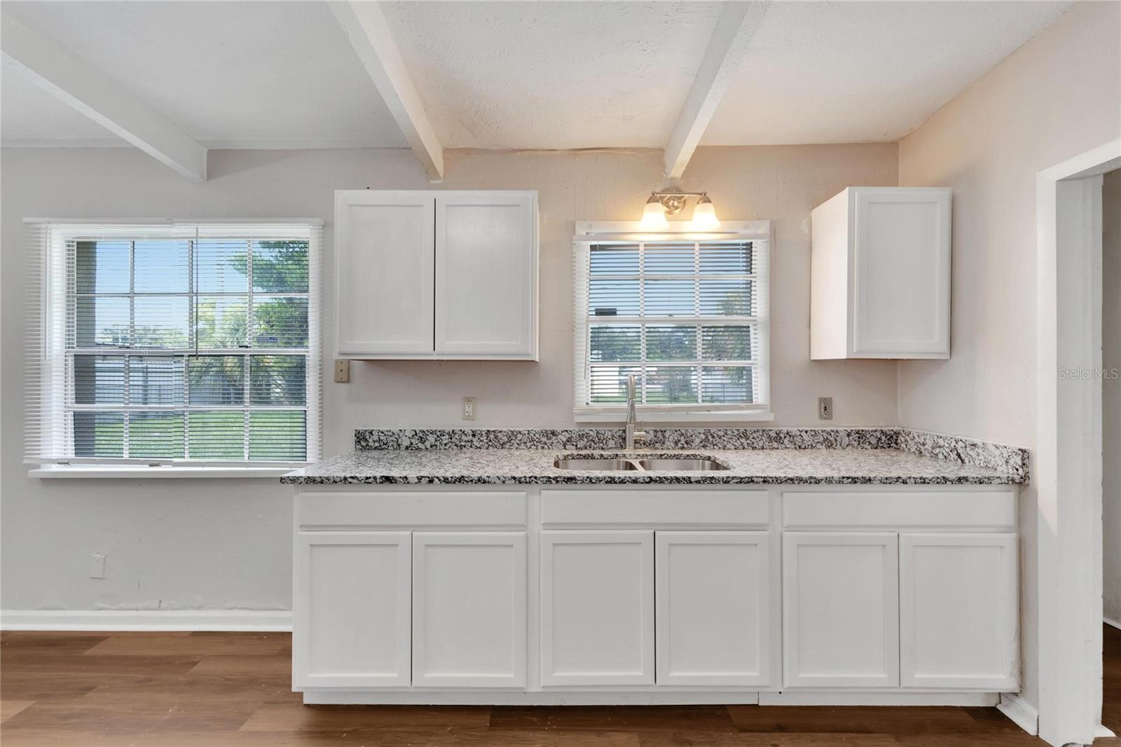1317 WARRINGTON WAY, TAMPA, FL, 33619