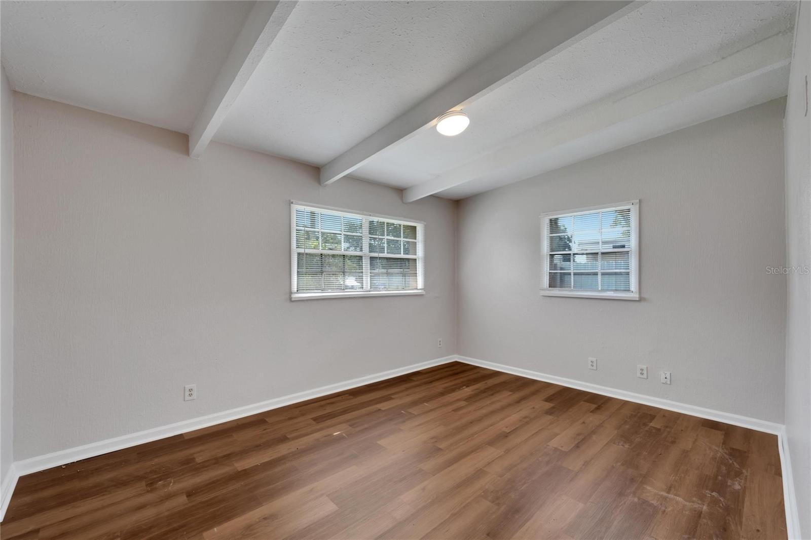 1317 WARRINGTON WAY, TAMPA, FL, 33619