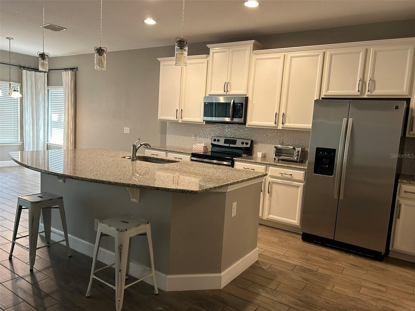 220 MESSINA PL, HOWEY IN THE HILLS, FL, 34737