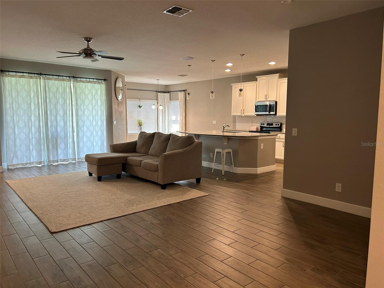 220 MESSINA PL, HOWEY IN THE HILLS, FL, 34737