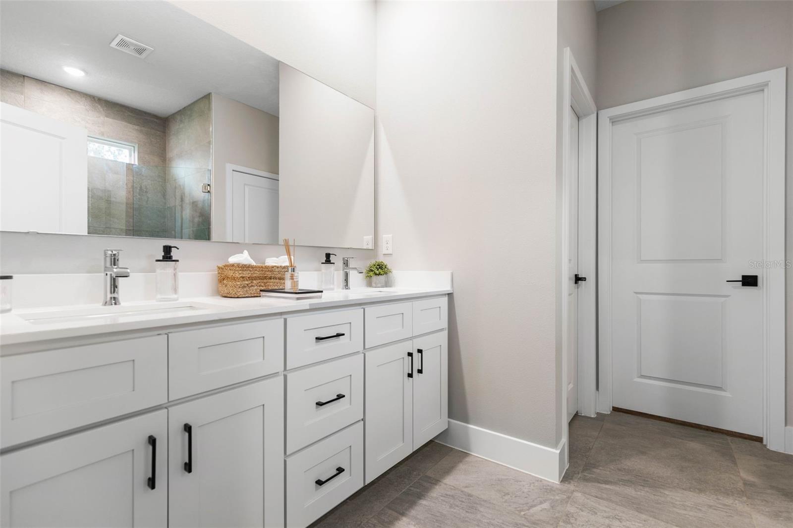 42 BIRCHWOOD DR, PALM COAST, FL, 32137