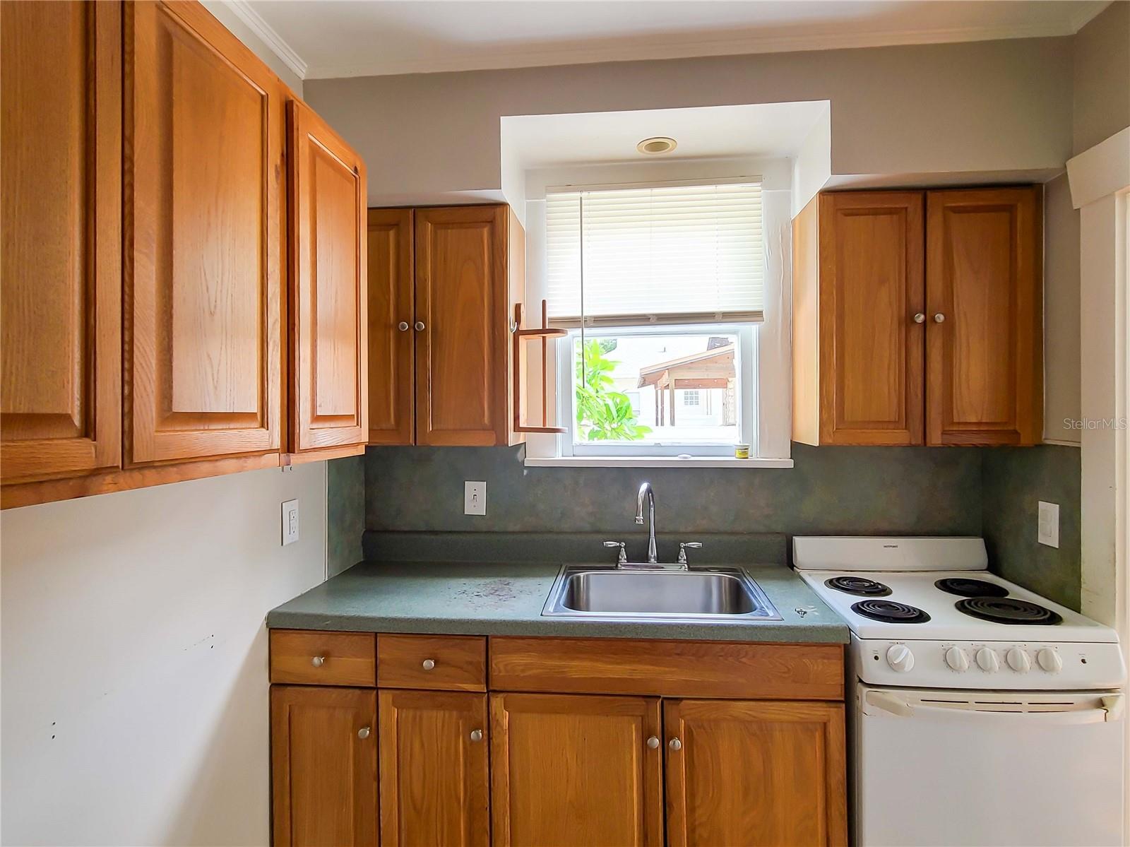1009 7TH AVE N, ST PETERSBURG, FL, 33705