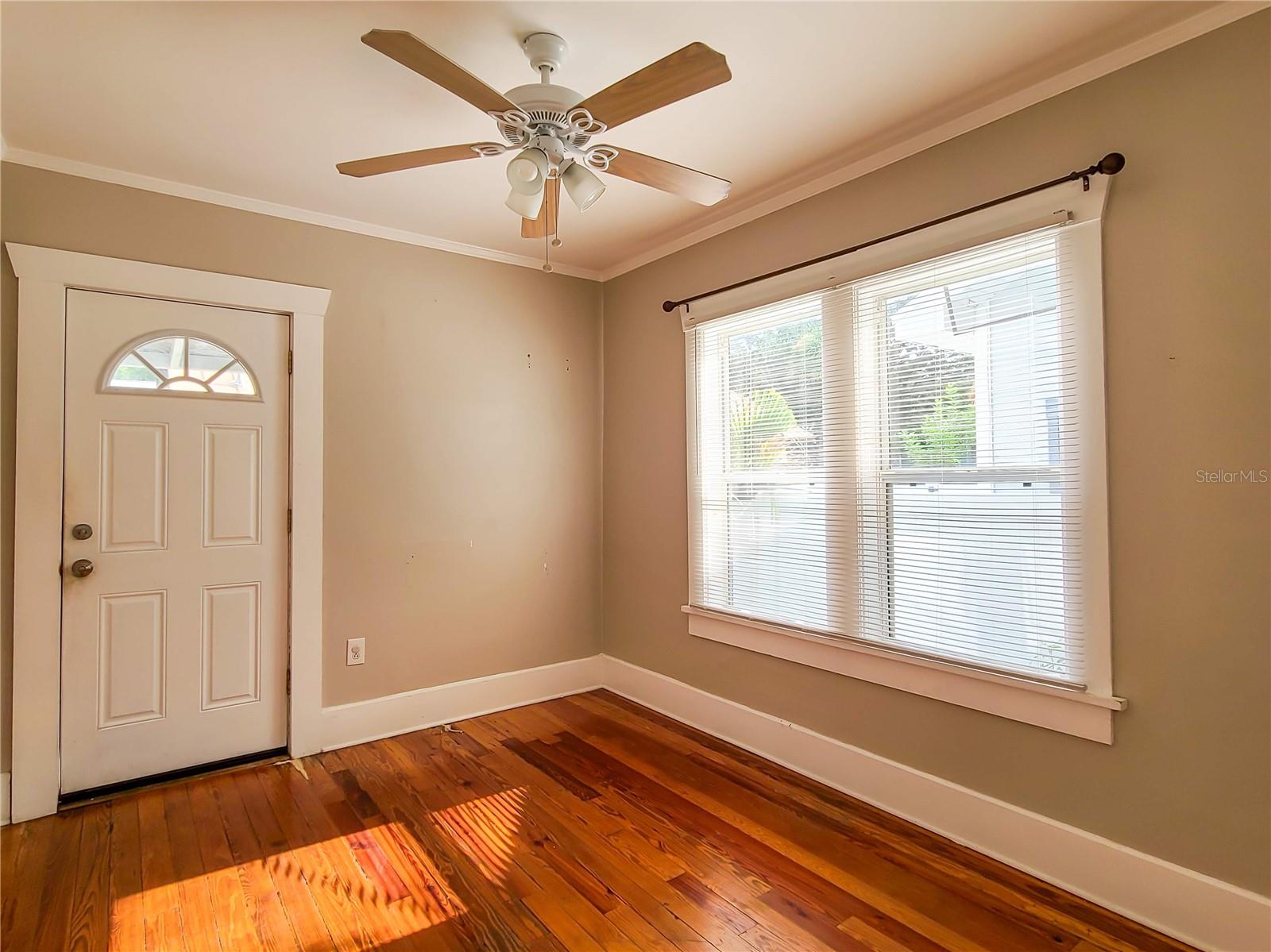 1009 7TH AVE N, ST PETERSBURG, FL, 33705