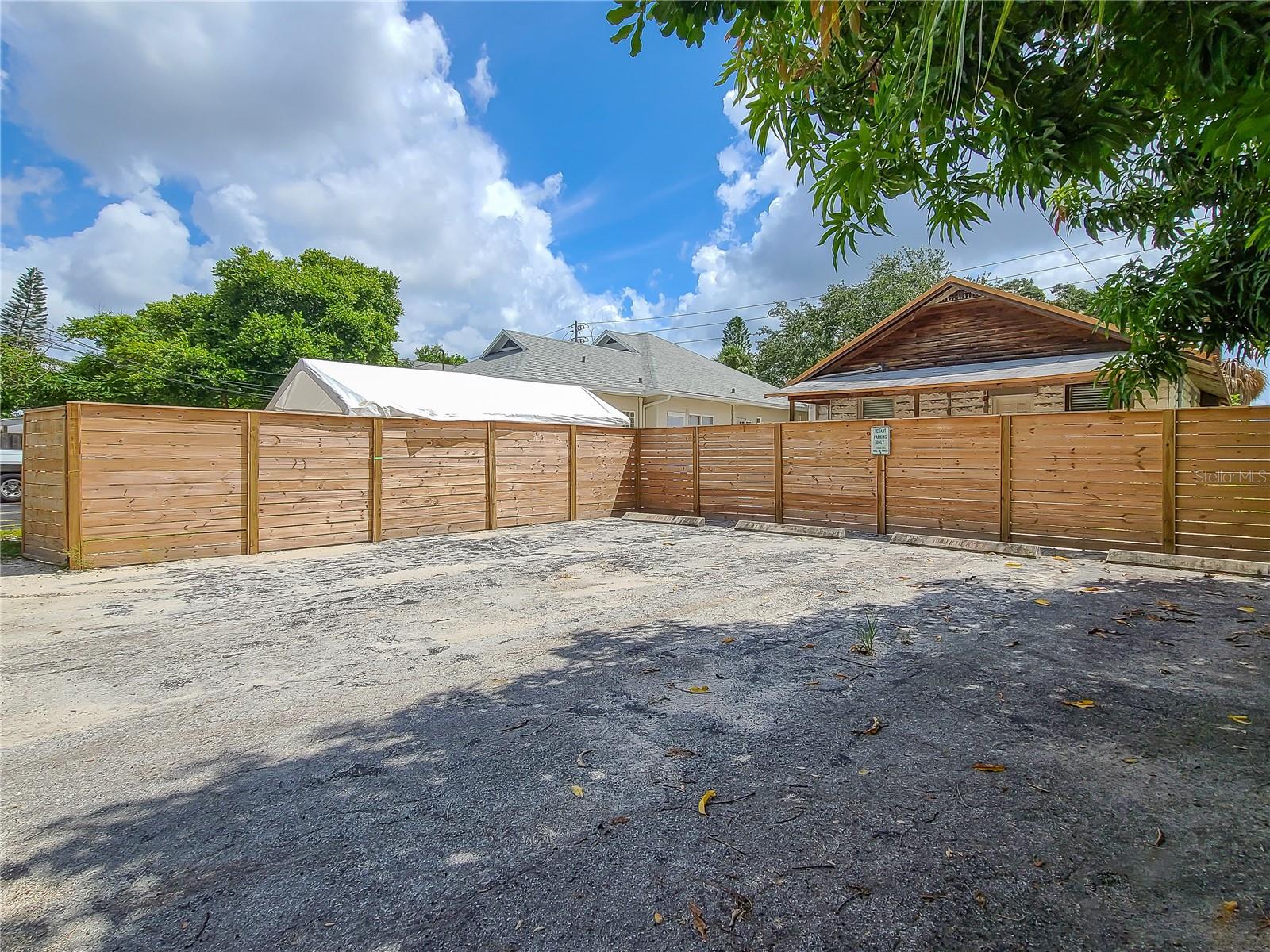 1009 7TH AVE N, ST PETERSBURG, FL, 33705