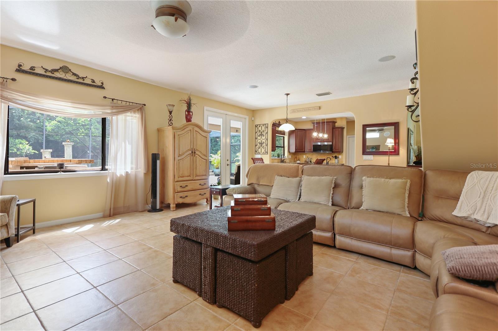553 QUAIL LAKE DR, DEBARY, FL, 32713