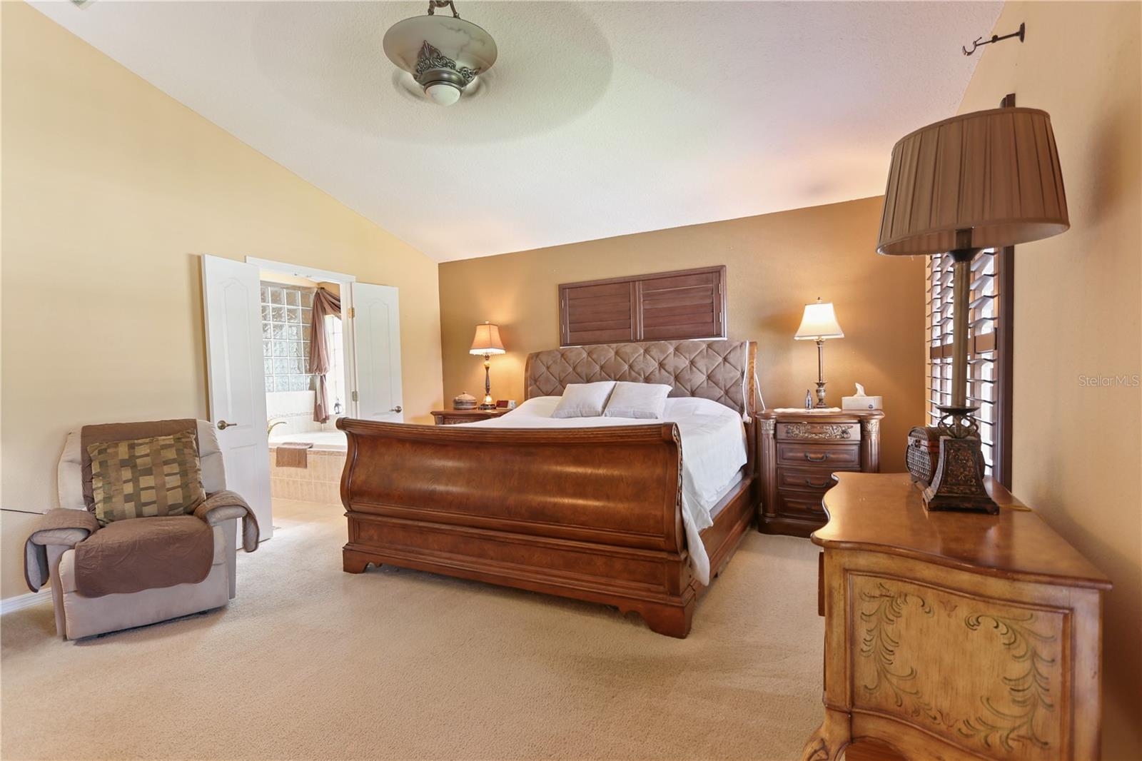 553 QUAIL LAKE DR, DEBARY, FL, 32713