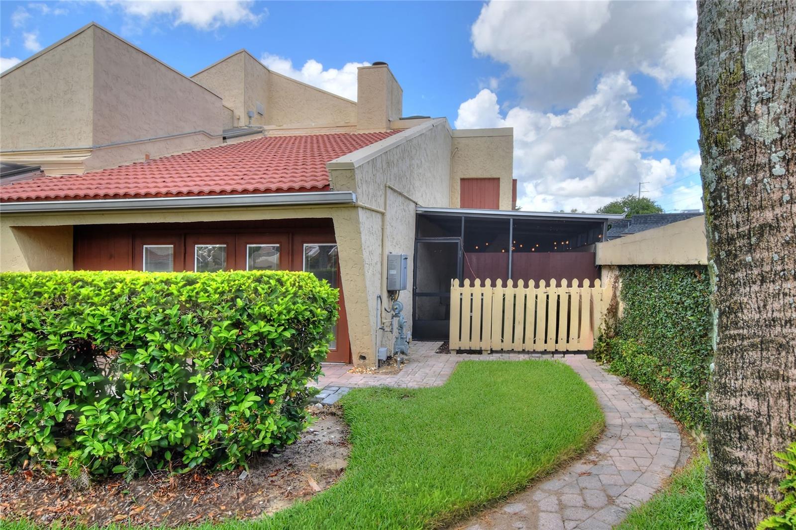 2 CASARENA CT, WINTER HAVEN, FL, 33881